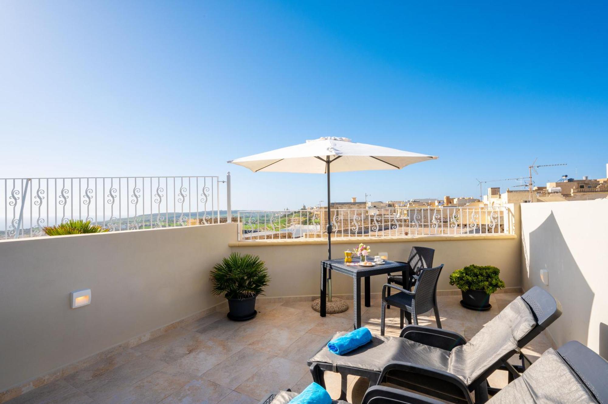 Ta' Dun Martin And Taz-Zija Bed And Breakfast Nadur Bagian luar foto